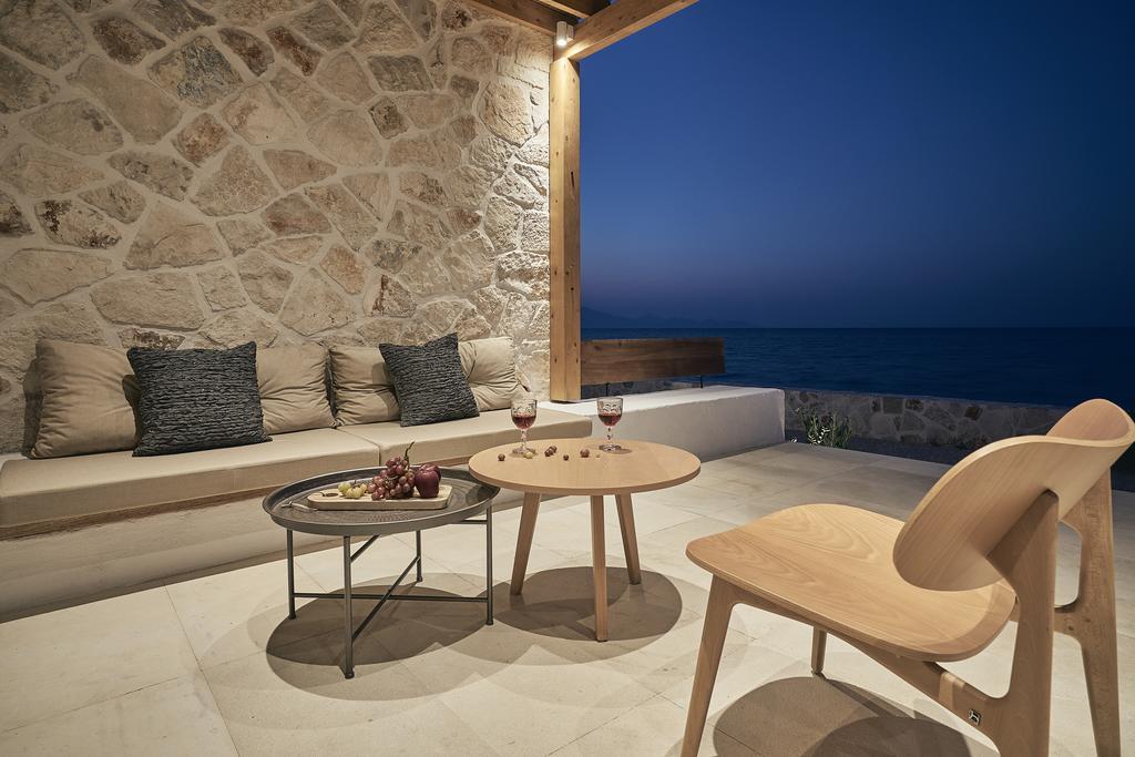 Niova Villa - Seafront, Private Pool And Ionian Sea Views, By Zantewize 알리케스 외부 사진